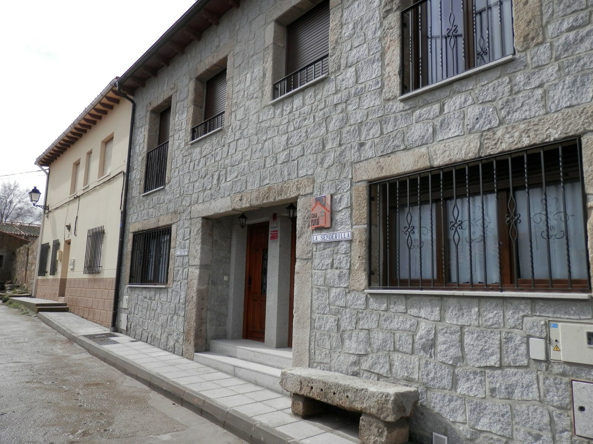 Casa Rural El Dolmen Bernuy-Salinero エクステリア 写真